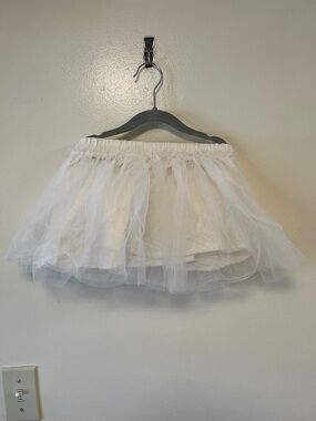 Zara White Tulle Skater Mini Skirt